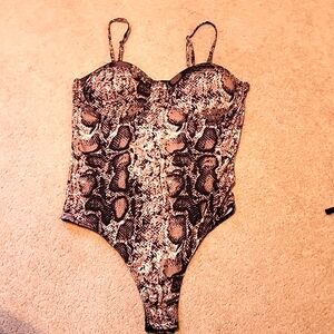GLAM ROCKS Bodysuit szMED